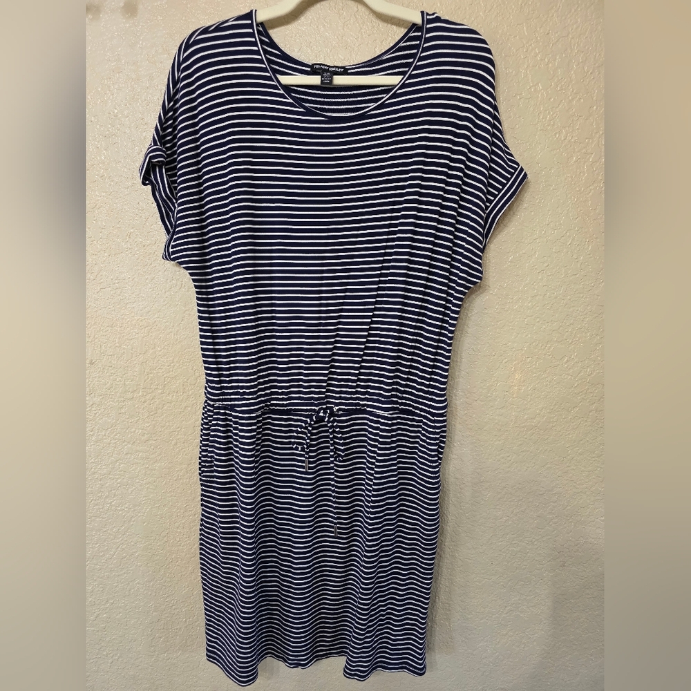 🔸️5 FOR $25 Hilary Radley Black and White Striped Midi Dress - Picture 2 of 8